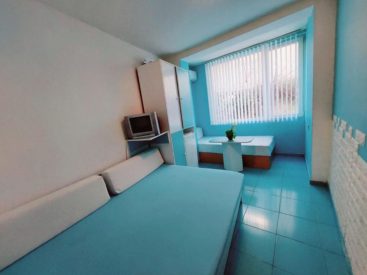 Apartment Leo 3 Varna Bagian luar foto